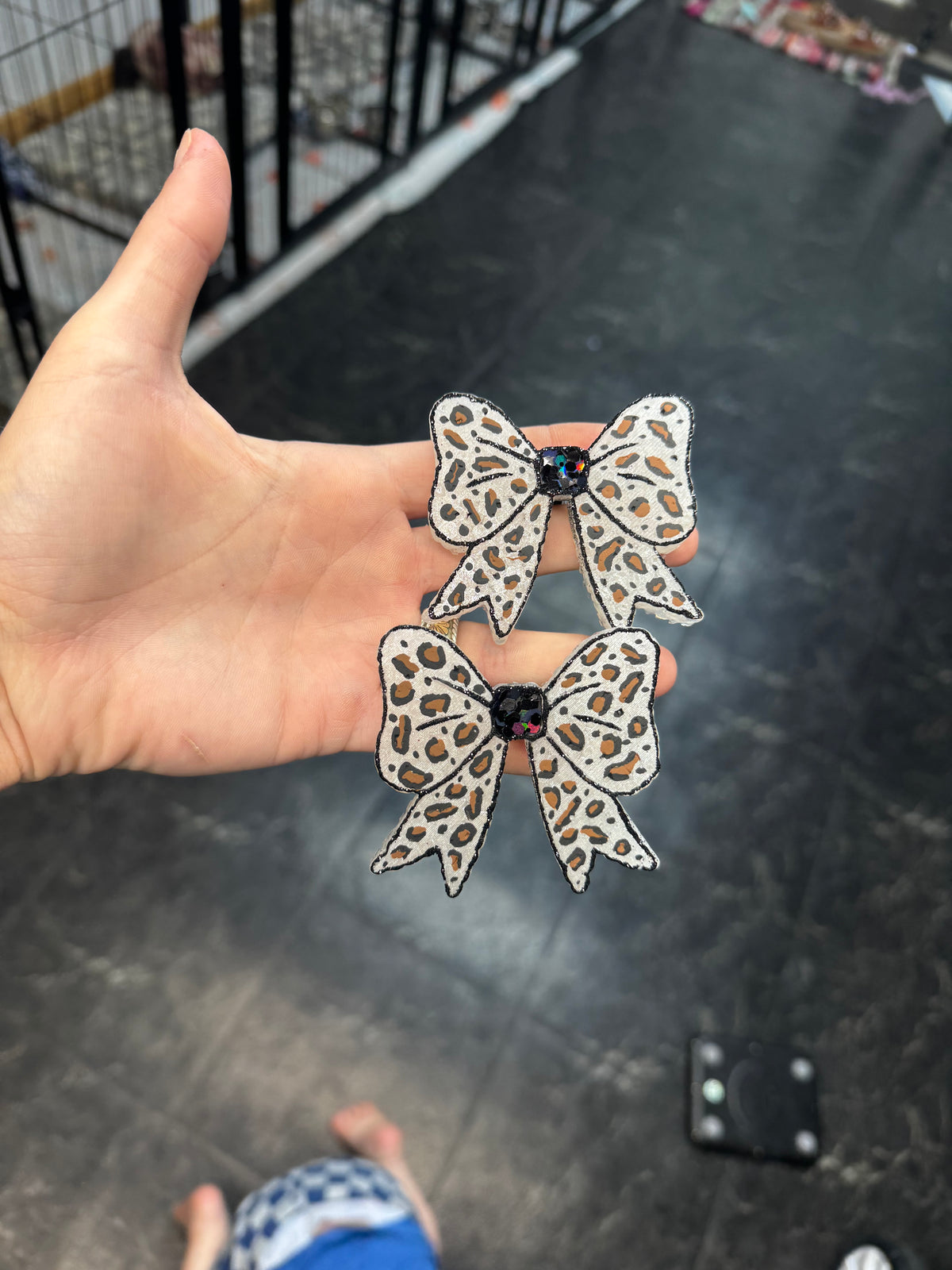 Cheetah - bow / brown & black vent clip set